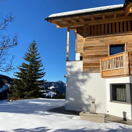 Alexa Selva di Val Gardena